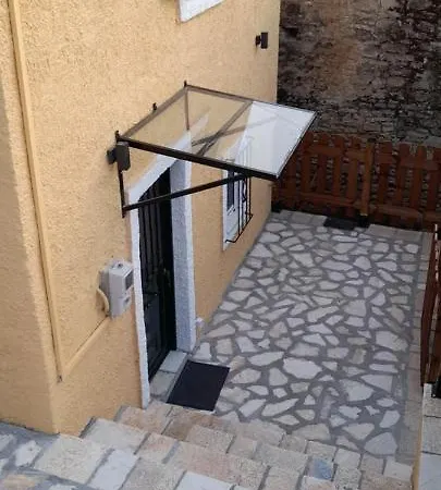 Helen's Little Дом отдыха